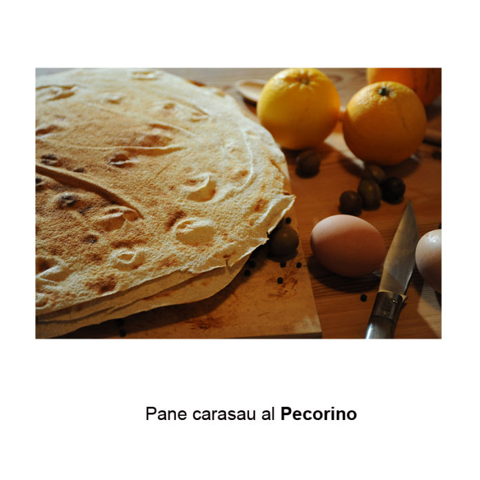 Pane carasau e pecorino